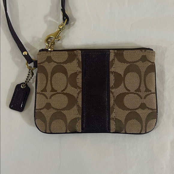 Coach Signature Small Wristlet Khaki/Purple F49174 - Picture 2 of 7